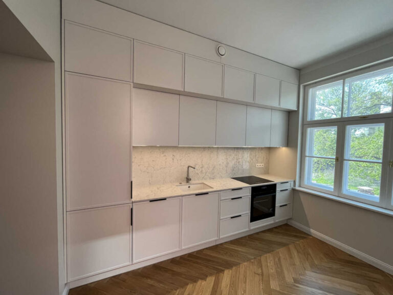 Grandber köögimööbel valge